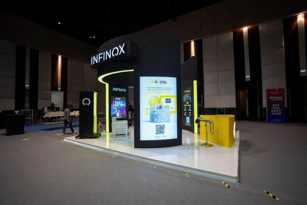 Infinox exhibition stand